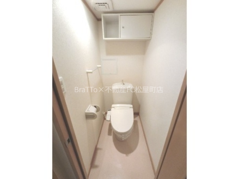 トイレ　トイレ（ウォシュレット付き）