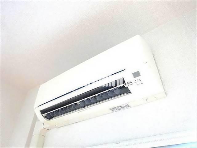 バルコニー　エアコン付きで年中快適です