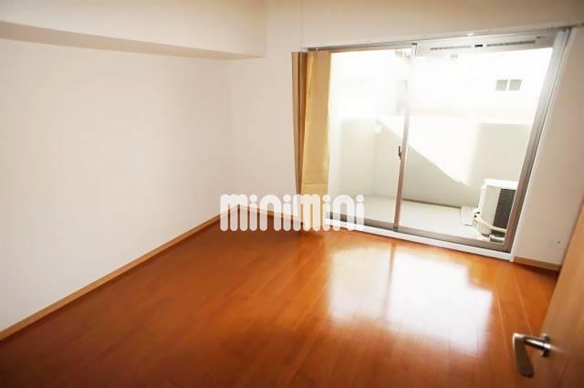 居室・リビング　７帖越えの落ち着いた雰囲気のお部屋です