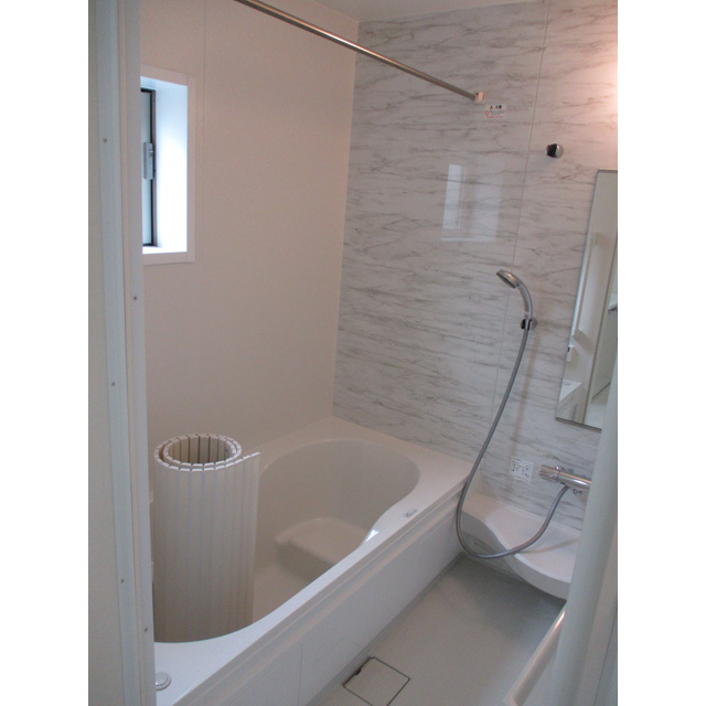 バス・シャワールーム　バス