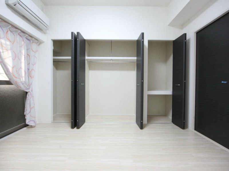 収納　壁一面クローゼット付（収納充実してます）