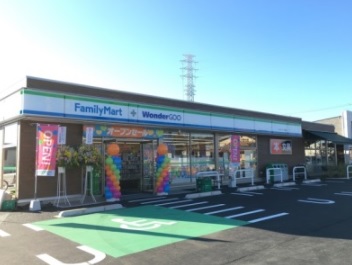 コンビニ　ファミリーマート ワンダーグー下館店（コンビニ）まで692m