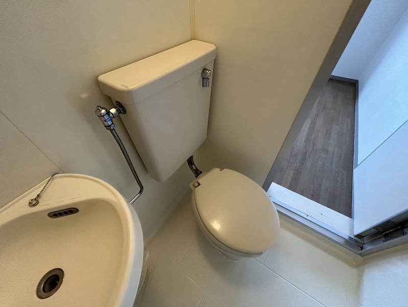 トイレ　502号室の写真です