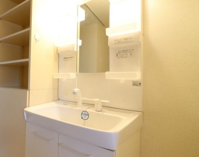 洗面設備　別室の参考写真です。※現況優先