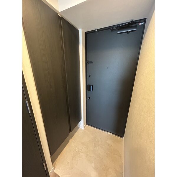 玄関　同タイプ写真