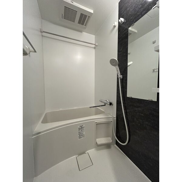 バス・シャワールーム　同タイプ写真