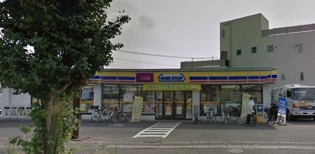 コンビニ　ミニストップ浦和木崎店（コンビニ）まで772m