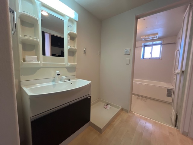 洗面設備　洗髪洗面化粧台