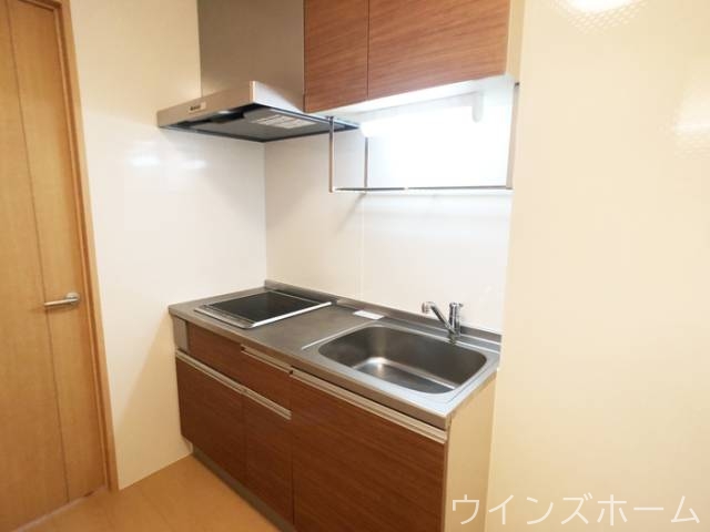 キッチン　２口ＩＨコンロ付きのシステムキッチン