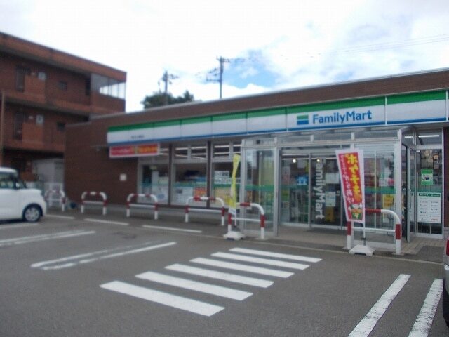 その他　ファミリーマート（その他）まで600m