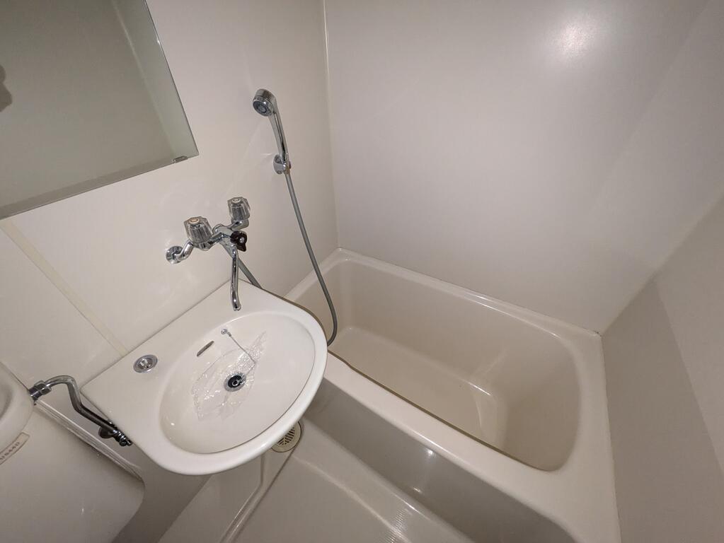 バス・シャワールーム　バス