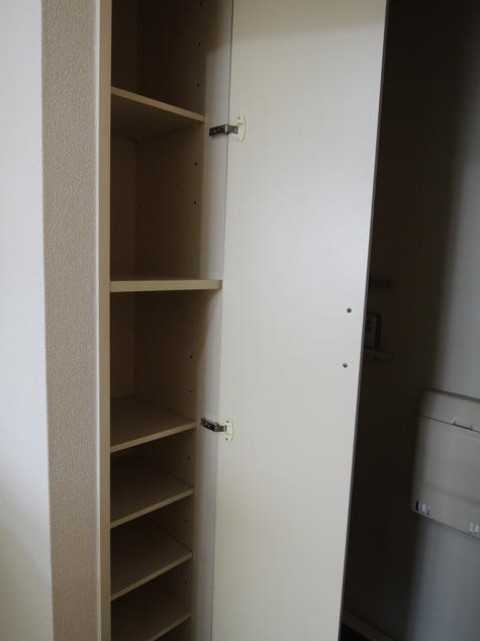 玄関　玄関にはシューズBOXあり☆