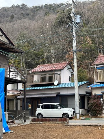 建物外観　雨の匂い、土の音。五感が、勝手に目覚めていく