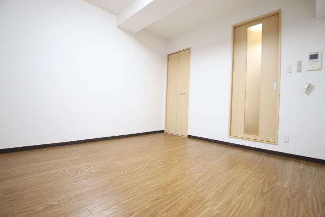 居室・リビング　※同建物内別室の参考写真です