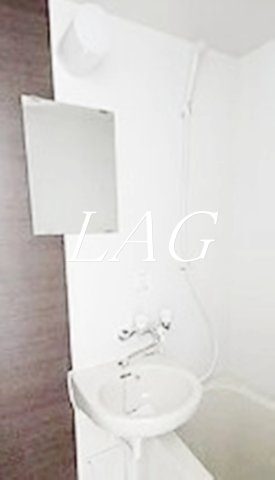 洗面設備　洗面台です。