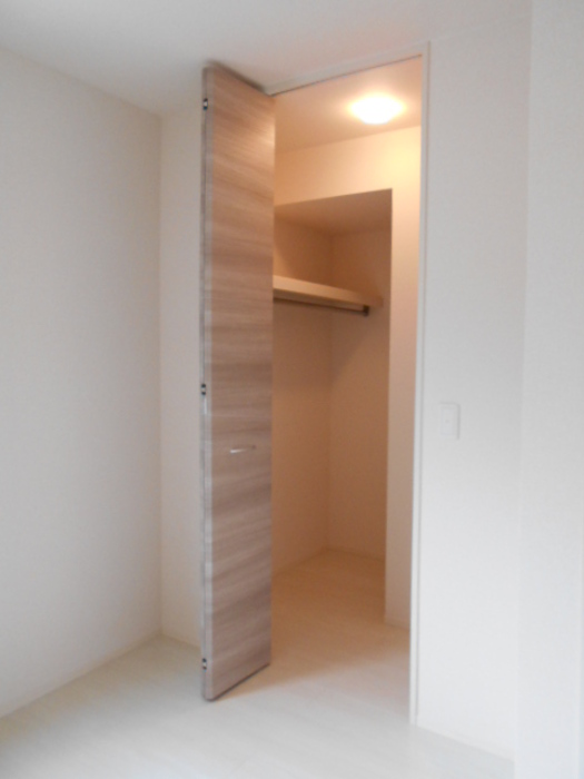 収納　ウォークインクローゼット