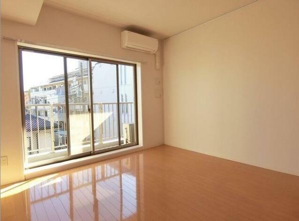 居室・リビング　※同タイプ別室参考写真