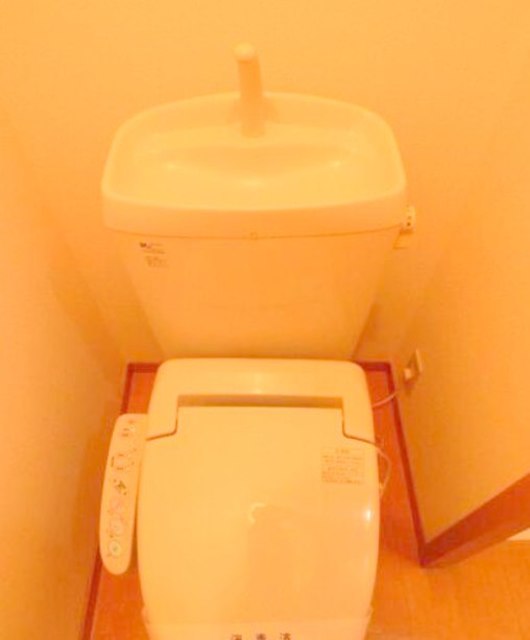 トイレ　別部屋同仕様タイプ