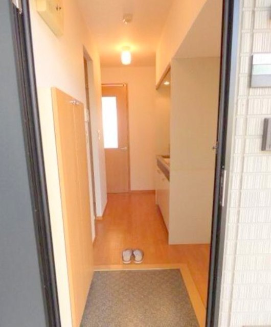 玄関　別部屋同仕様タイプ