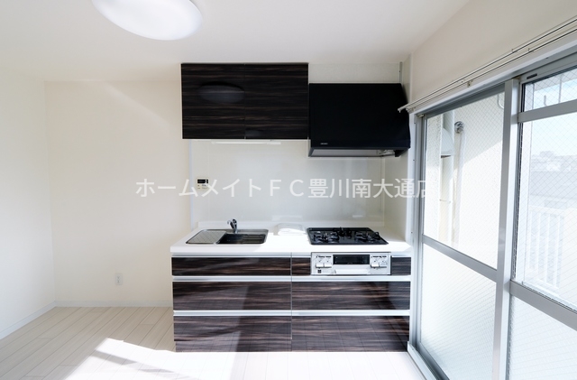 キッチン　同型別部屋写真