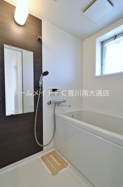 バス・シャワールーム　同型別部屋写真