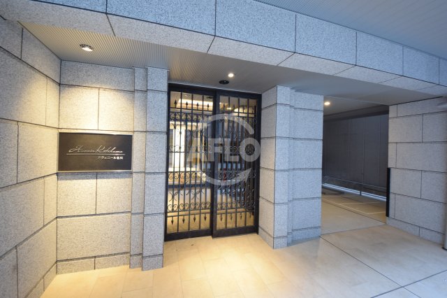 エントランス　アヴェニール北浜　エントランス