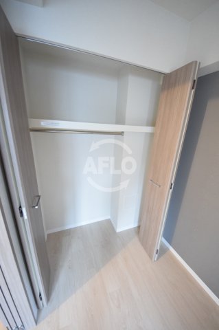 収納　アヴェニール北浜　クローゼット