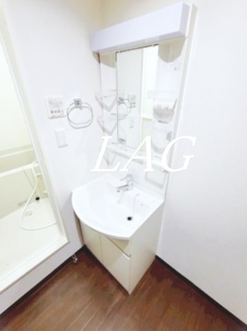 洗面設備　独立洗面台です。