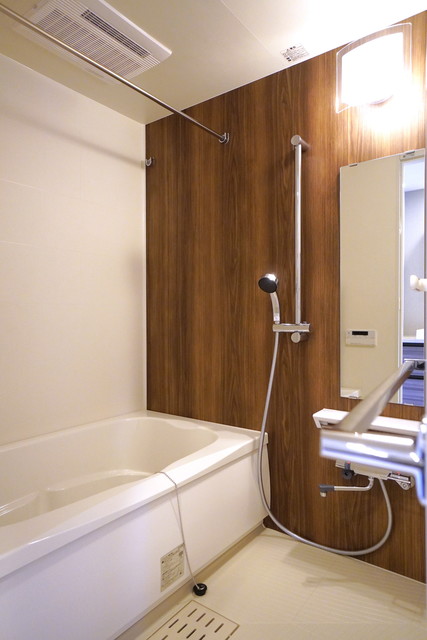 バス・シャワールーム　※写真は同タイプ住戸です。