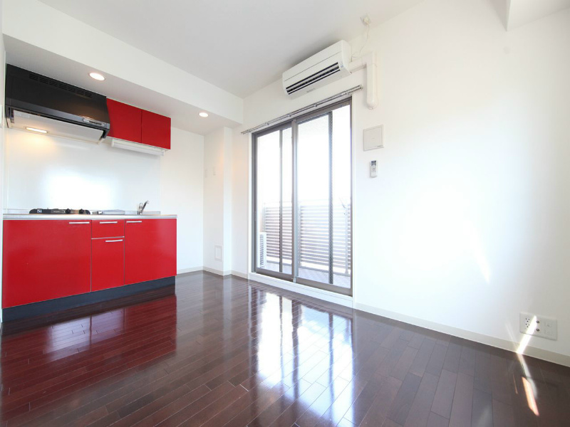 居室・リビング　LDK8.5帖　システムキッチン（2口ガスコンロ）