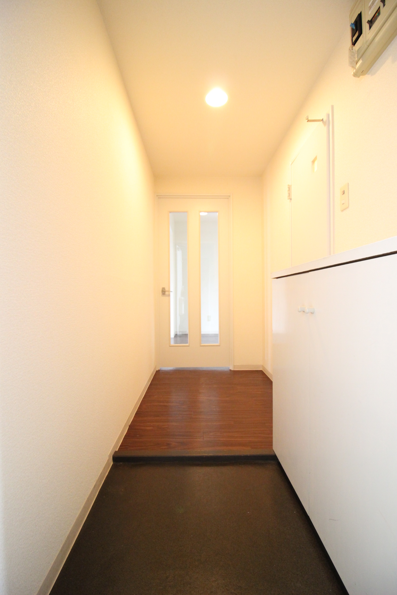 玄関　※別号室参考写真