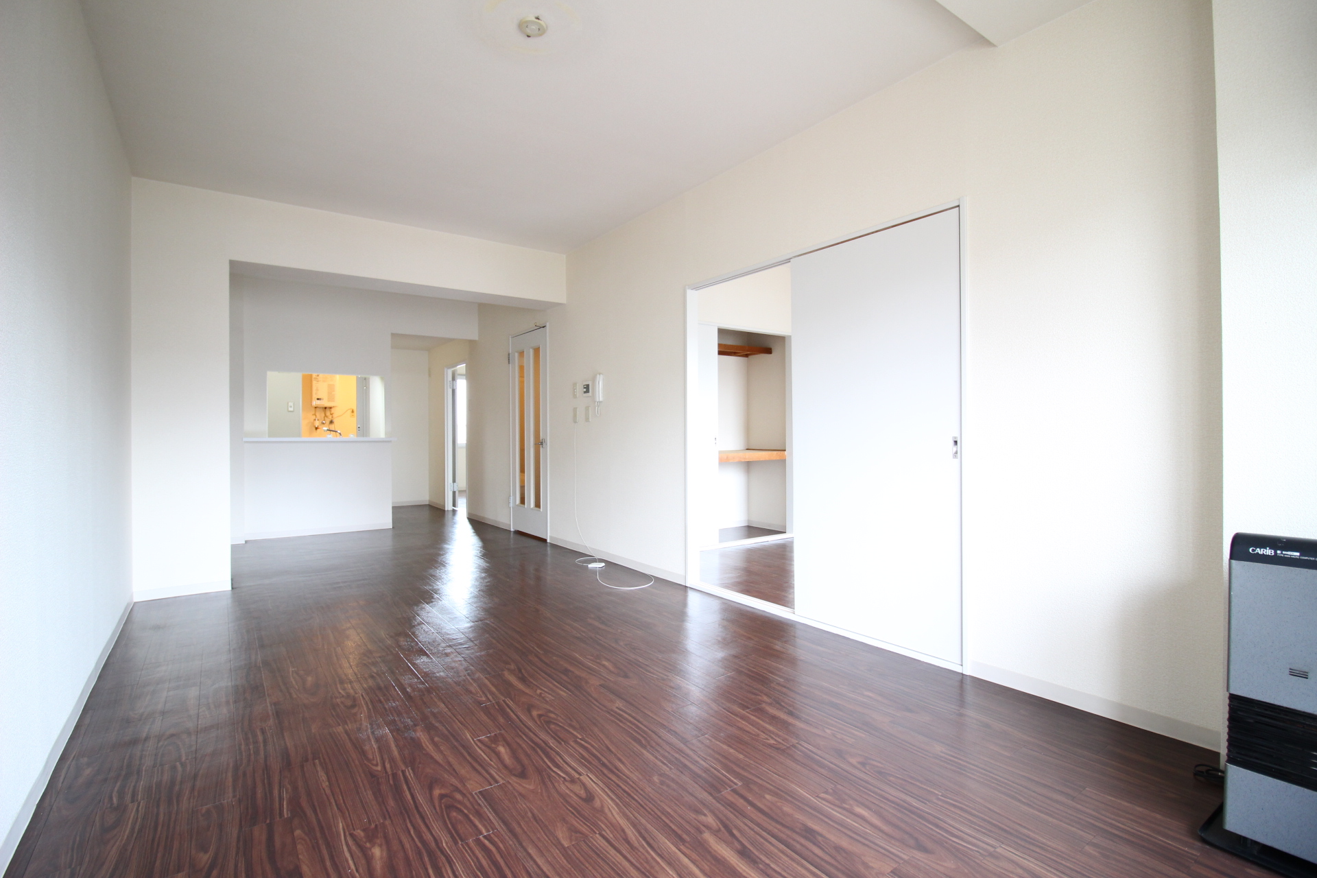 居室・リビング　※別号室参考写真