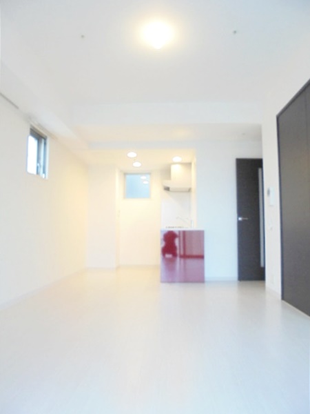 居室・リビング　開放感のあるゆったりとしたお部屋です♪