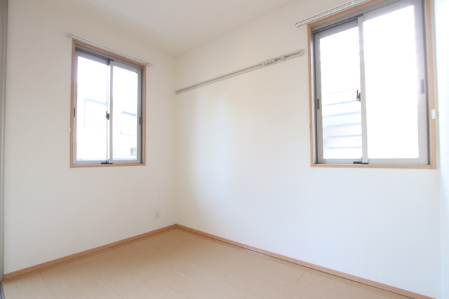 その他部屋・スペース　リビング横３帖洋室♪