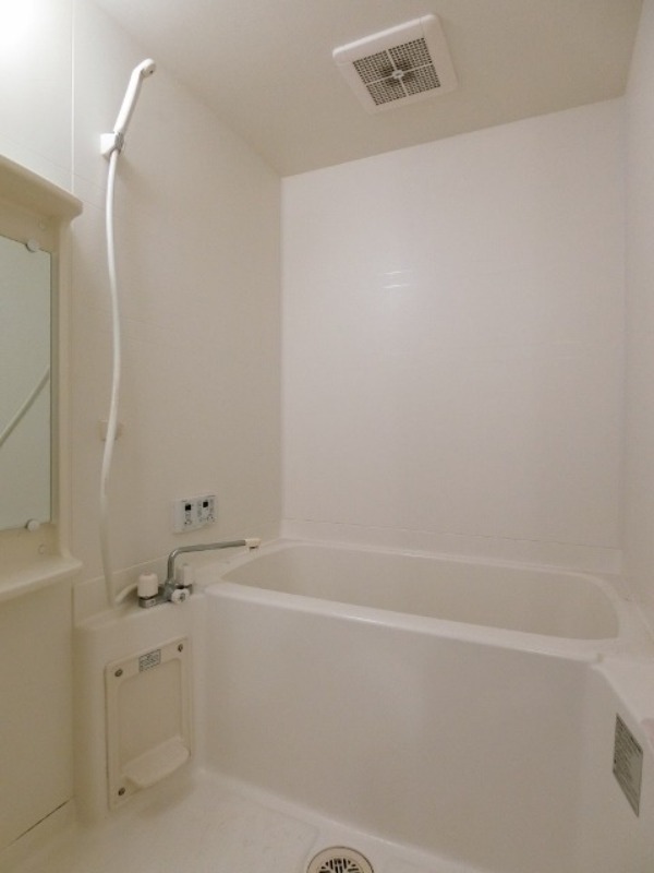 バス・シャワールーム　図面と現状に相違がある場合には現状を優先