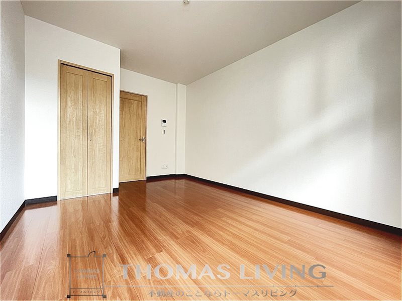 居室・リビング　実際のお写真を準備中の為、別号室のお写真をご参考下さい。