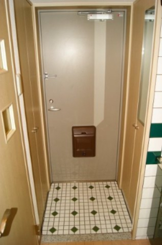 玄関　※写真と異なる場合は現状優先