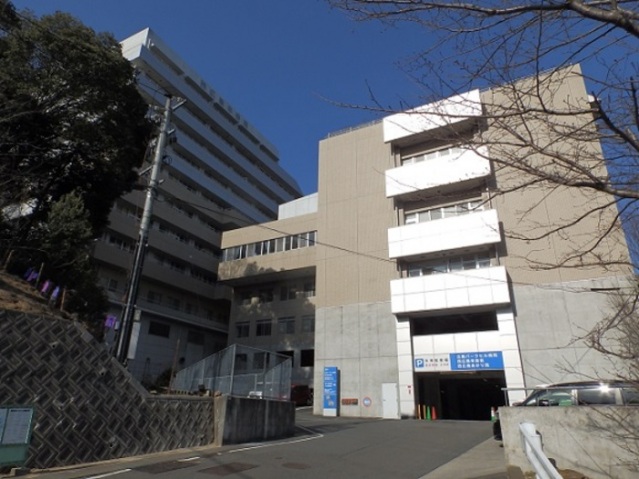 スーパー　イオンスタイル西風新都（スーパー）まで635m