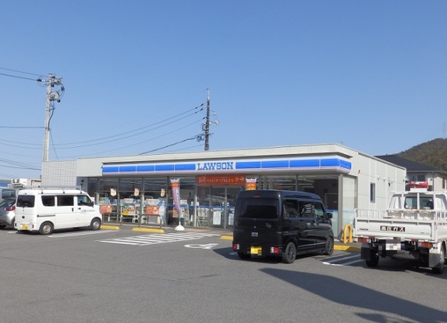 コンビニ　ローソン広島石内東店（コンビニ）まで353m