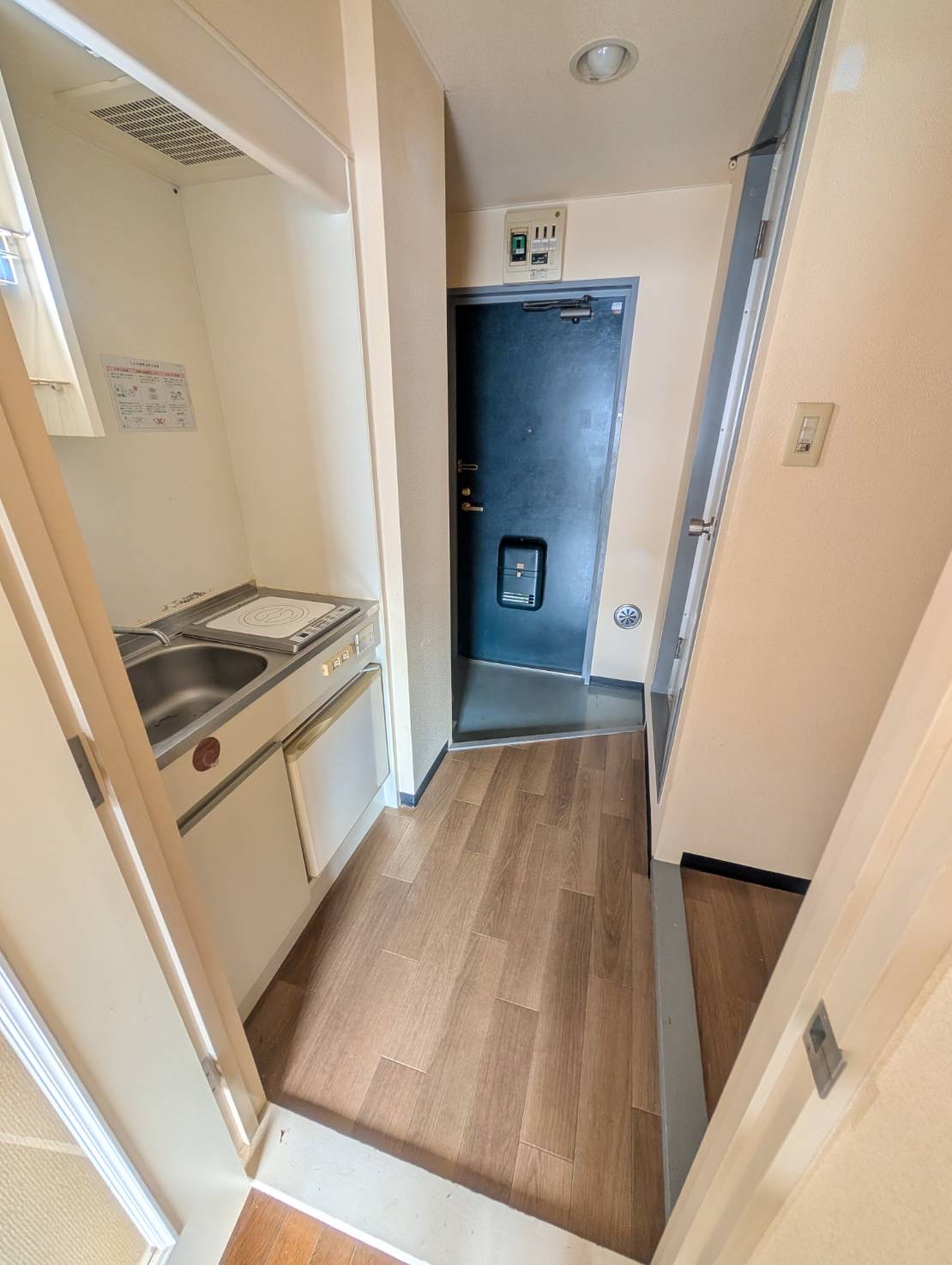 キッチン　他号室の写真になります。