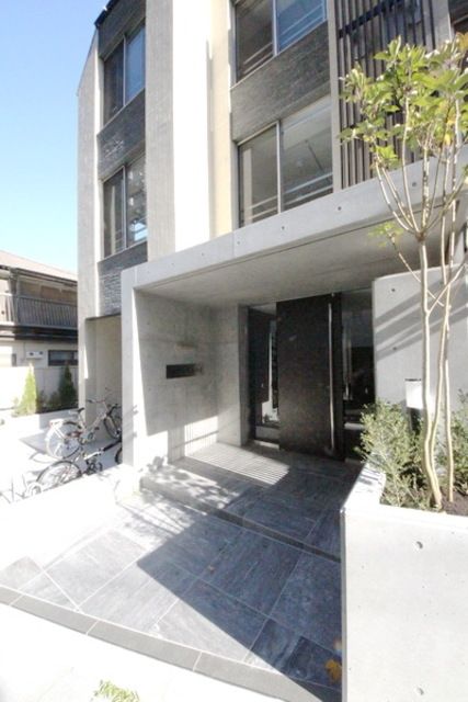 エントランス　★入口★