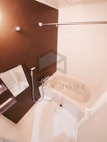 バス・シャワールーム　落ち着いた空間のお風呂です