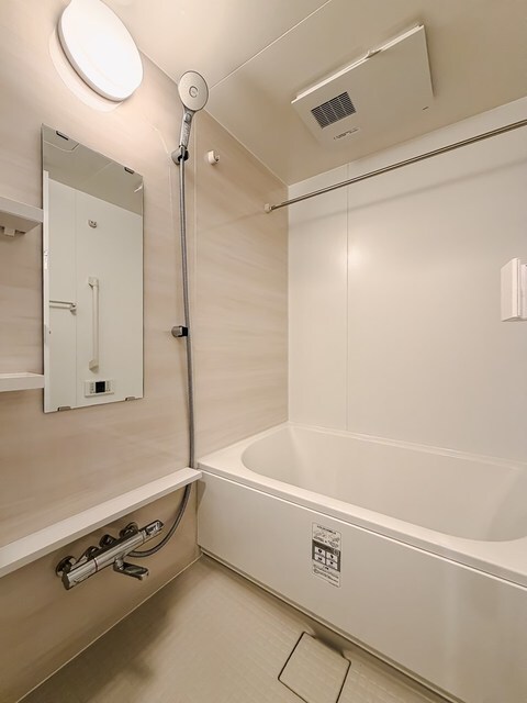 バス・シャワールーム　※写真は同タイプ住戸です。