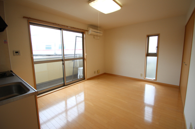 バルコニー　※別室の参考写真の為、現況優先です。