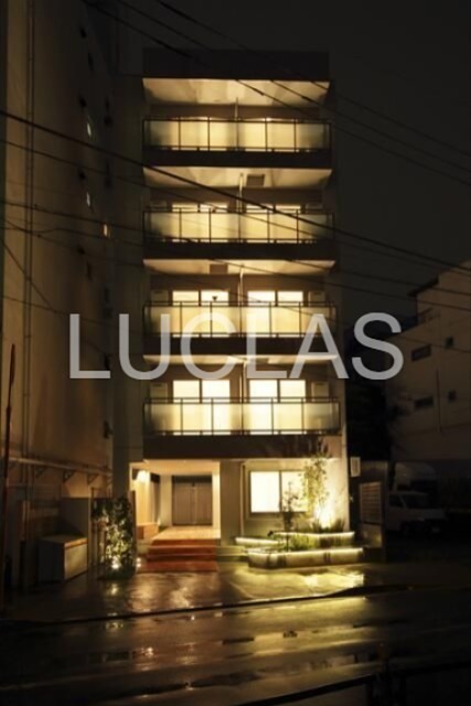 建物外観　『想いの先を照らし出す。』信頼が必要だからこそ、弊社へお任せ