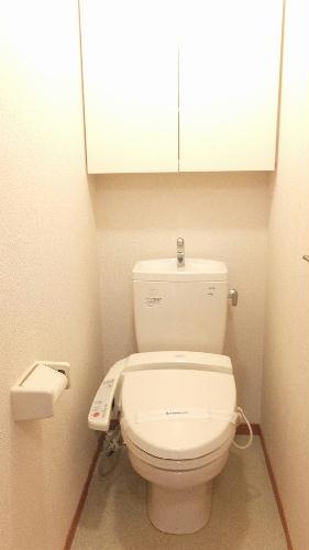 トイレ　ウォシュレット機能付き