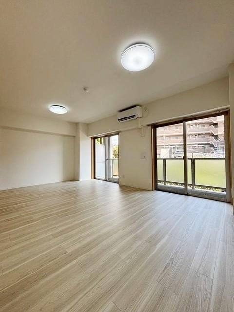 居室・リビング　別部屋同仕様タイプ