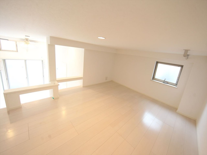 その他部屋・スペース　上段ロフト6.5帖（収納・寝室としても使えます）同型写真