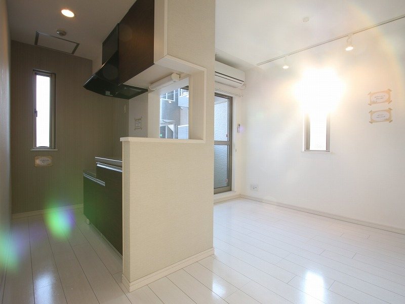 居室・リビング　※別号室イメージの為、現状を優先致します