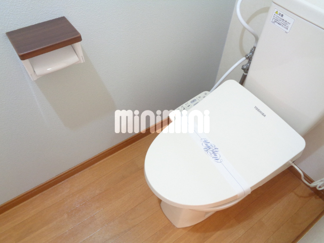 トイレ　温水洗浄便座